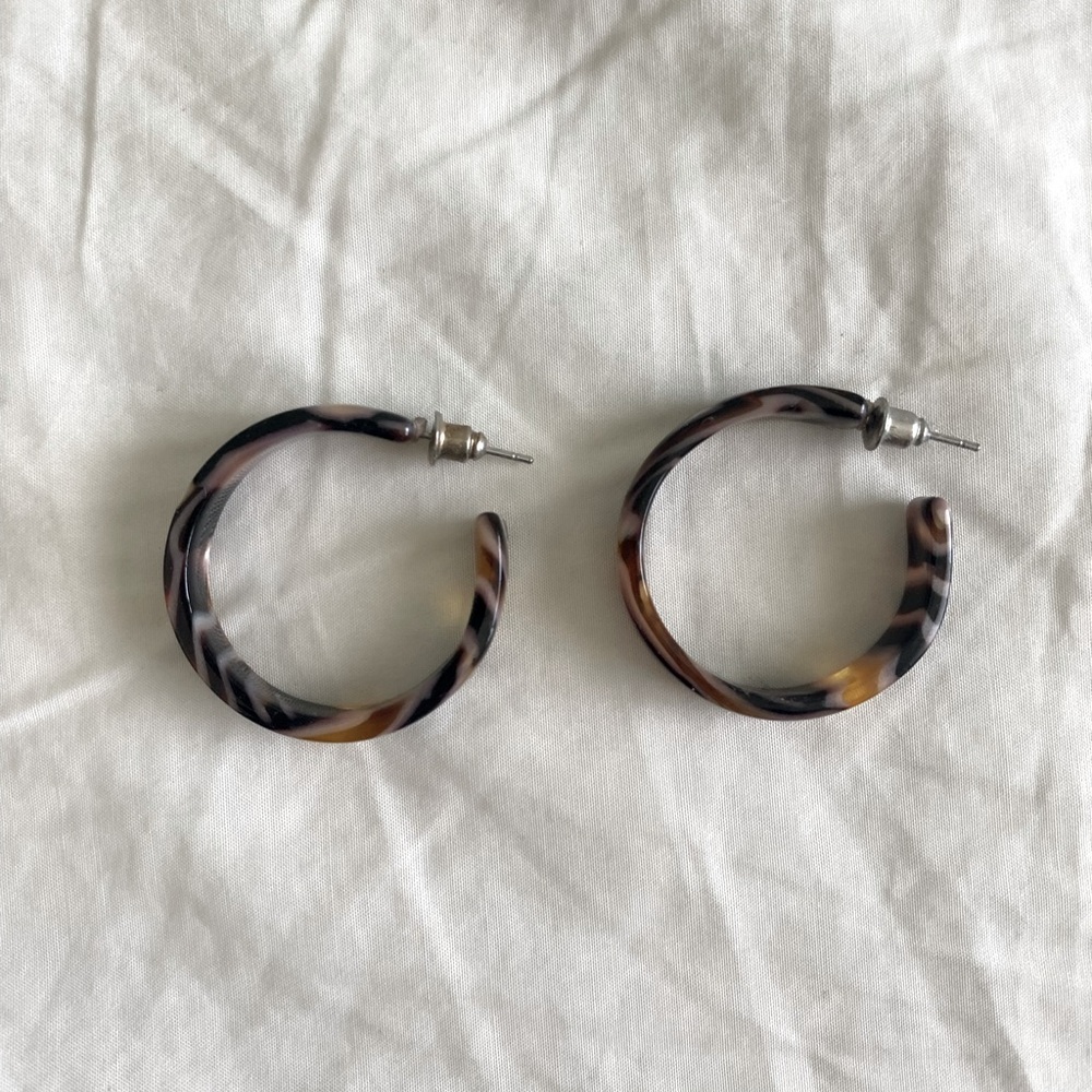 Tortoiseshell Hoop Earrings